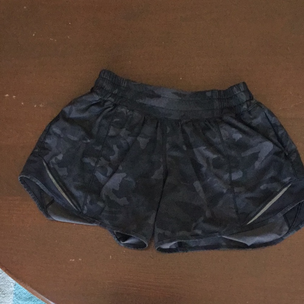 Camo lulu Lemmon shorts